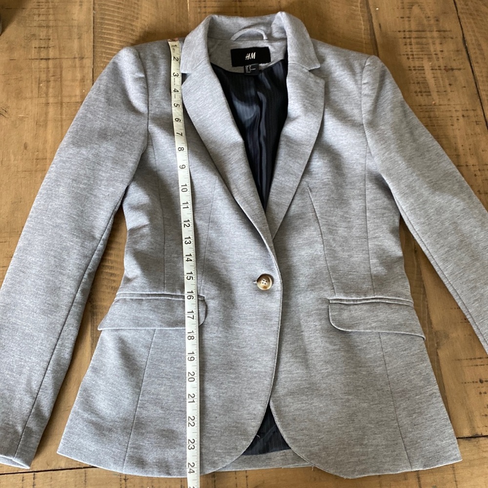 H&M Grey blazer sz 6